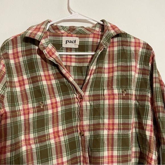 Pact button down plaid checkered flannel in green and red long sleeve shirt - Picture 2 of 10